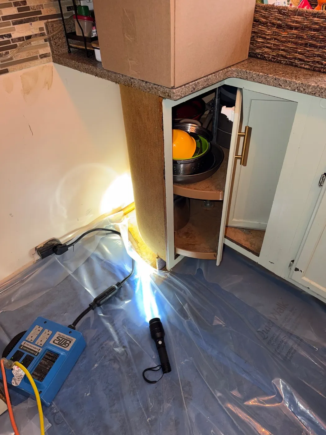 Sanitization after sewage event in Hawthorns Indiana home